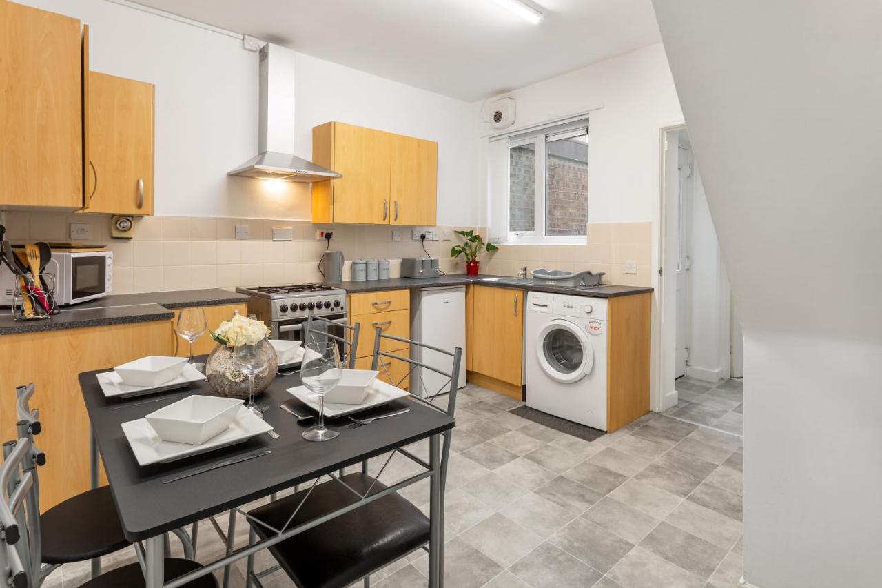 Comfortable Liverpool Townhouse - Free Parking Esterno foto